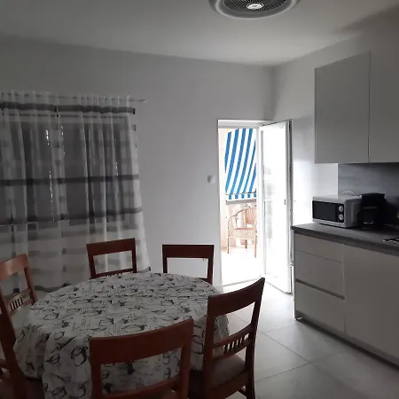 Marijana Apartman *